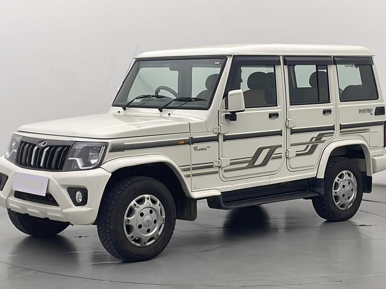 7 Seater Car on Rent in Mumbai