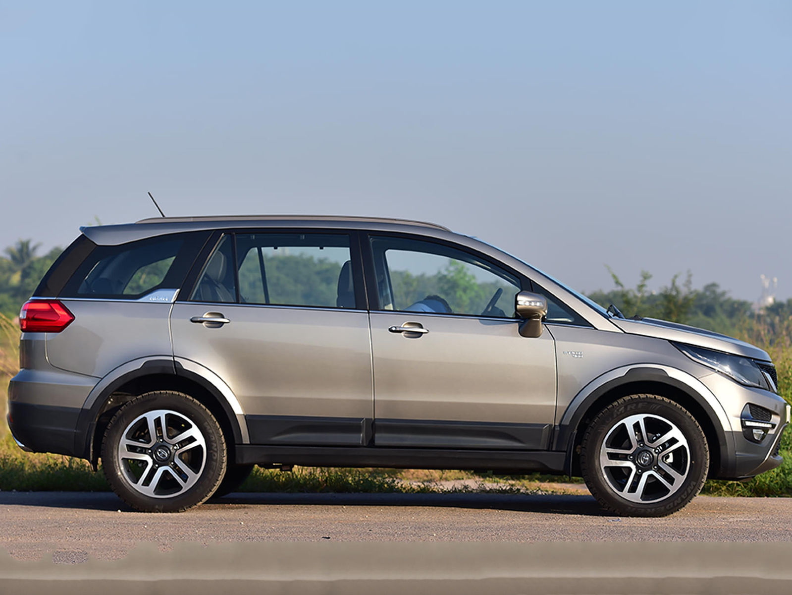 Book Self Drive Cars in Mumbai